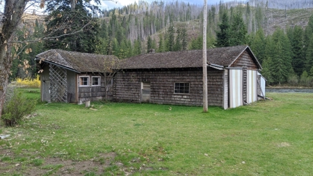 Escape to Your Own Riverside Paradise in North Central Idaho - image 6
