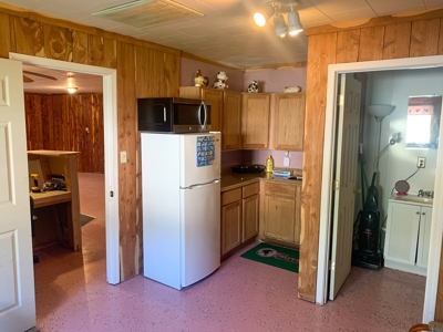 Commercial Property in Salem, Missouri - image 4