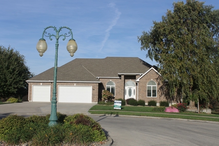 Golf Course View Home For Sale In Cameron Mo - image 4