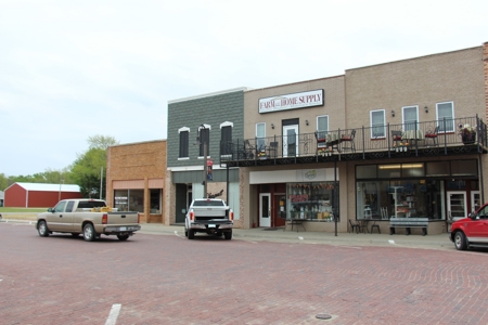 Clyde, Cloud County, Kansas – Loft Apartment – Business Sale - image 3