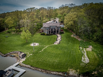 Beautiful Southern Iowa Lakefront Home - image 38