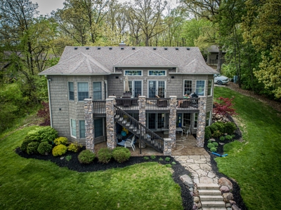 Beautiful Southern Iowa Lakefront Home - image 40