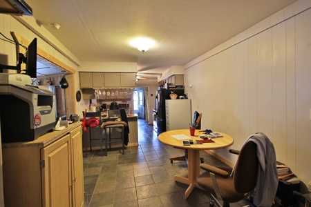 Turn Key Income Producing Liquor Store with Living Quarters - image 16