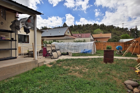 Turn Key Income Producing Liquor Store with Living Quarters - image 12