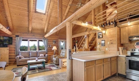 Quintessential Log Cabin - image 6