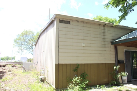Neodesha, Wilson Co, KS, Office – Commercial Bldg For Sale - image 5