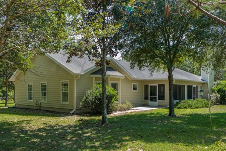 COUNTRY HOME FOR SALE ON 10 ACRES - Trenton, Gilchrist Co FL - image 25