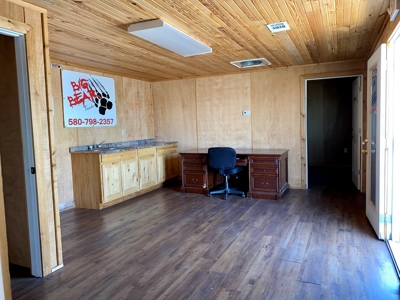 Southern Oklahoma Commercial Location On High Traffic Hwy 77 - image 20