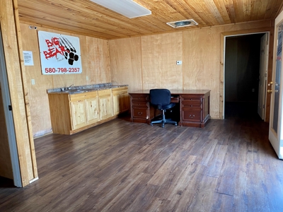 Southern Oklahoma Commercial Location On High Traffic Hwy 77 - image 12