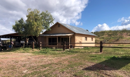 252+/- Head Cattle Ranch , Gordon Family Ranch, Aguila, AZ - image 8