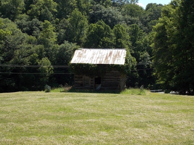 Home and Acreage for Sale in Riner VA - image 8