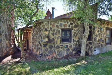 Historic Home, Acreage with Irrigation for Sale in Colorado - image 9