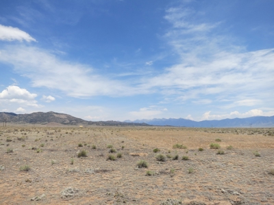 35 plus acre parcel No HOA borders public land - image 5