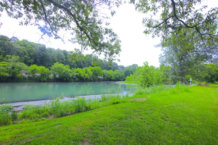 Riverfront Property for Sale in Arkansas - image 5