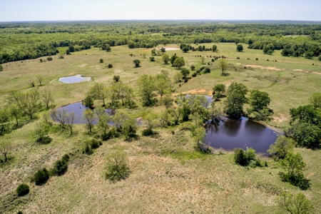 Land for Sale with Fishing Ponds Lincoln County Oklahoma - image 1