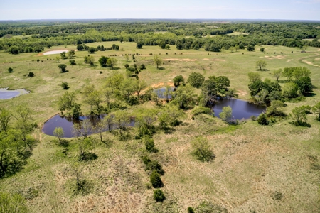 Land for Sale with Fishing Ponds Lincoln County Oklahoma - image 8