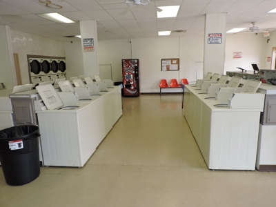 Business Laundromat For Sale Green Forest, Arkansas - image 3