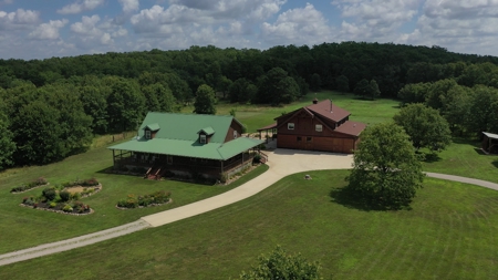 Ranch in Cabool, MO Nestled in the National Forest - 318 Ac. - image 4