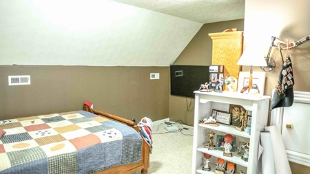 4000 Square Foot Brick Home On 3 Acres - image 39