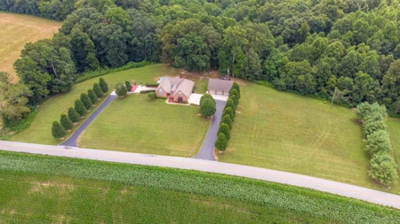 4000 Square Foot Brick Home On 3 Acres - image 4