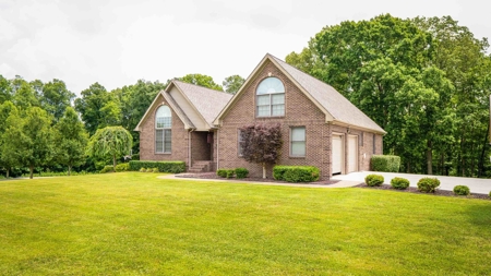 4000 Square Foot Brick Home On 3 Acres - image 9