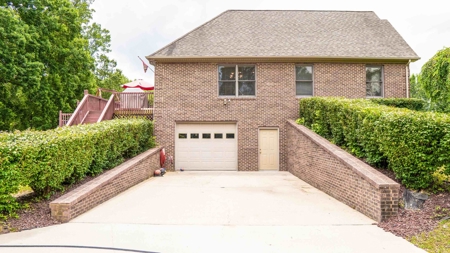 4000 Square Foot Brick Home On 3 Acres - image 15