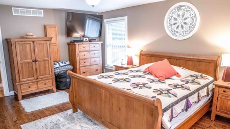 4000 Square Foot Brick Home On 3 Acres - image 30