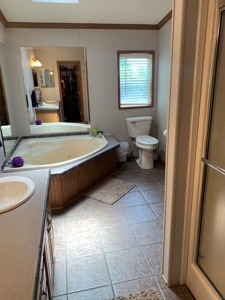 Lake Thunderhead 3 Bedroom Home For Sale - image 28