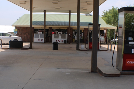 Full Service Gas Station and Convenience Store - image 5