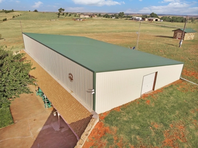 Large Country Home On Acreage With Multiple Shops - image 6