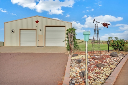 Large Country Home On Acreage With Multiple Shops - image 40