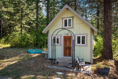 North Idaho Dream Home On Nearly 11 Acres In Cougar Gulch - image 31