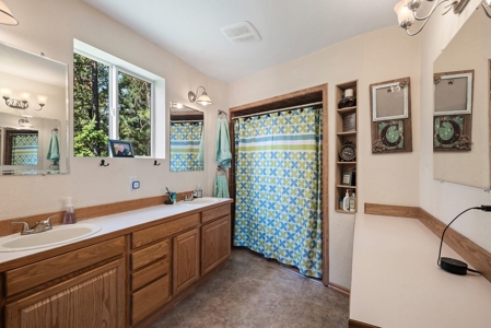 North Idaho Dream Home On Nearly 11 Acres In Cougar Gulch - image 23