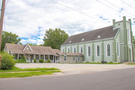 Historic Church W/Living and Reception Areas in Carlinville - image 47