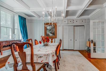Country Estate with Acreage for Sale in Columbia, Tennessee - image 17