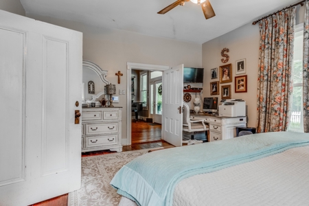 Country Estate with Acreage for Sale in Columbia, Tennessee - image 30