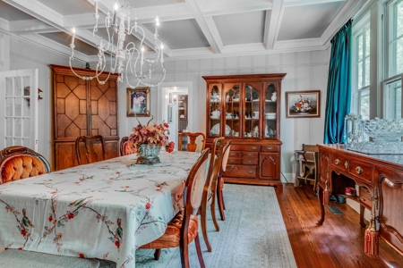 Country Estate with Acreage for Sale in Columbia, Tennessee - image 16