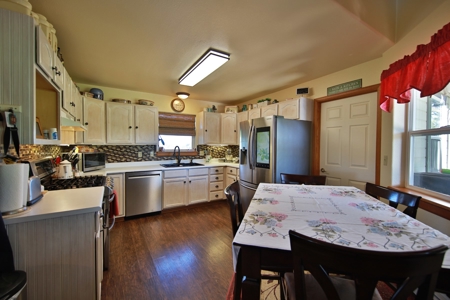 Hobby Farm with Orchard, Workshop, Home For Sale in Colorado - image 7