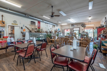 Country Store and Diner For Sale in Middle Tennessee - image 15