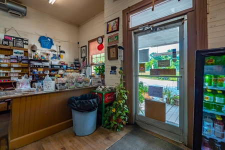 Country Store and Diner For Sale in Middle Tennessee - image 9