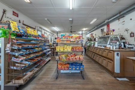 Country Store and Diner For Sale in Middle Tennessee - image 10