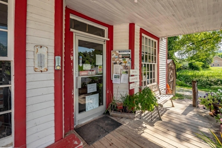 Country Store and Diner For Sale in Middle Tennessee - image 6