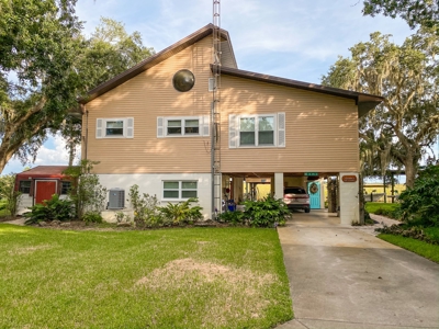 Waterfront Home - image 26