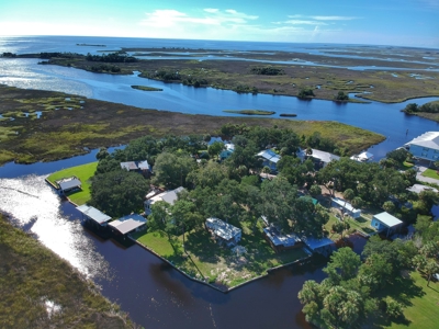 Waterfront Home - image 43