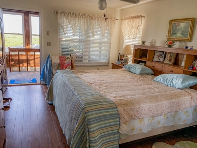 Waterfront Home - image 14