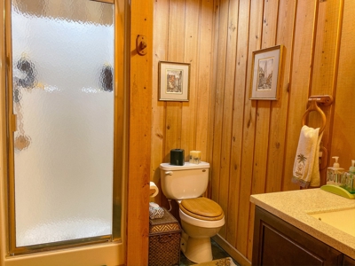 Waterfront Home - image 33
