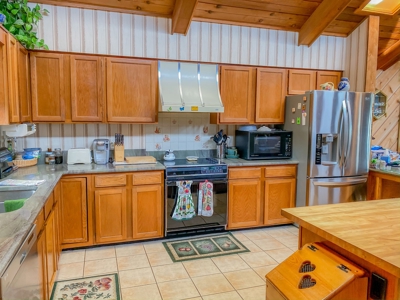 Waterfront Home - image 8