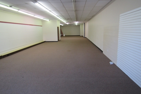 Commercial Building For Sale in Downtown Moose Lake MN - image 3