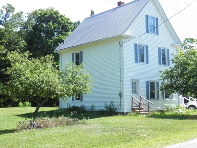 Country Home for Sale in Sherman, ME - image 5