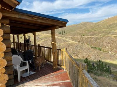 Montana Log Home! - image 5